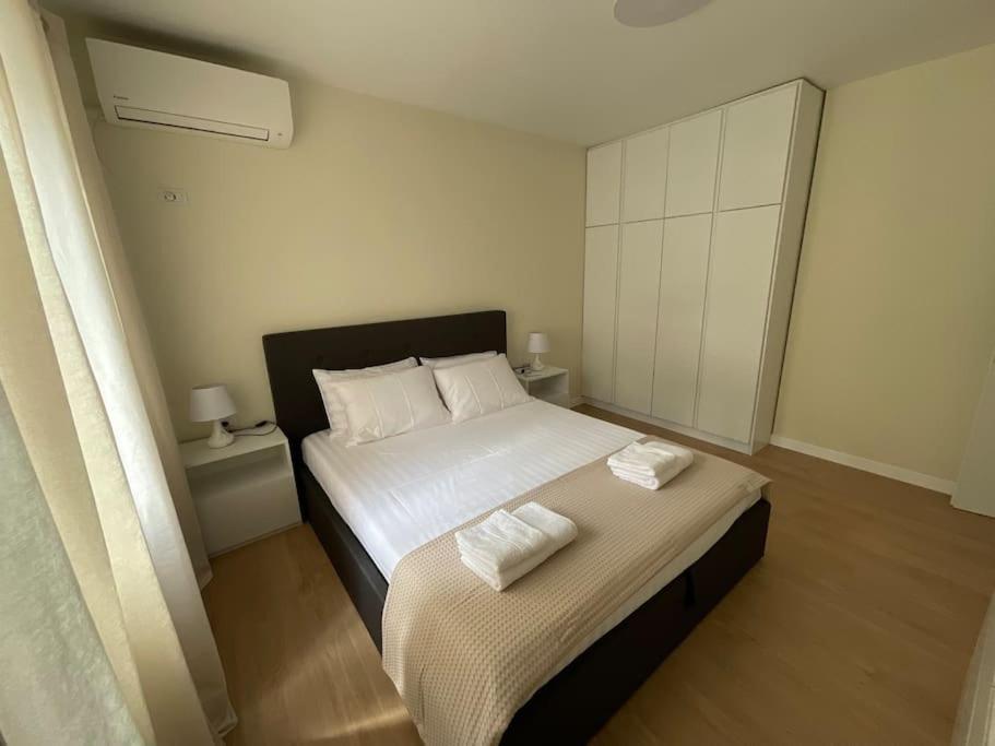 Spring Apartment In Përmet Buitenkant foto